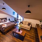 Aparthotel Topolowa By Staylab Krakau