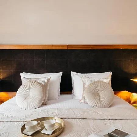 Apartahotel Topolowa 3*