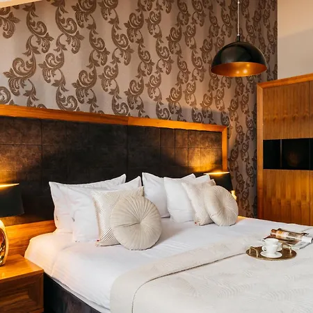 Topolowa 3* Cracovia
