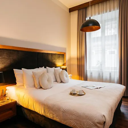Apartahotel Topolowa 3*