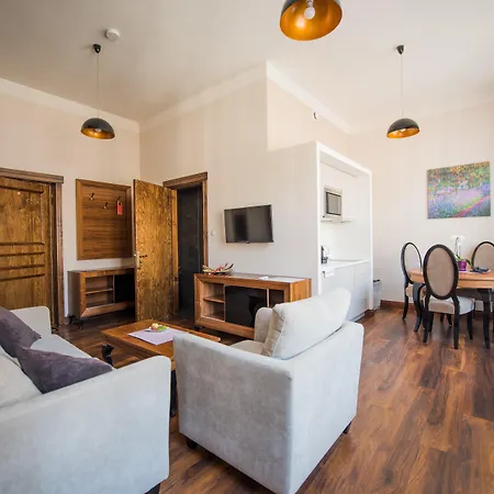 Topolowa By Staylab 公寓式酒店 4*