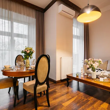 Topolowa By Staylab 4*