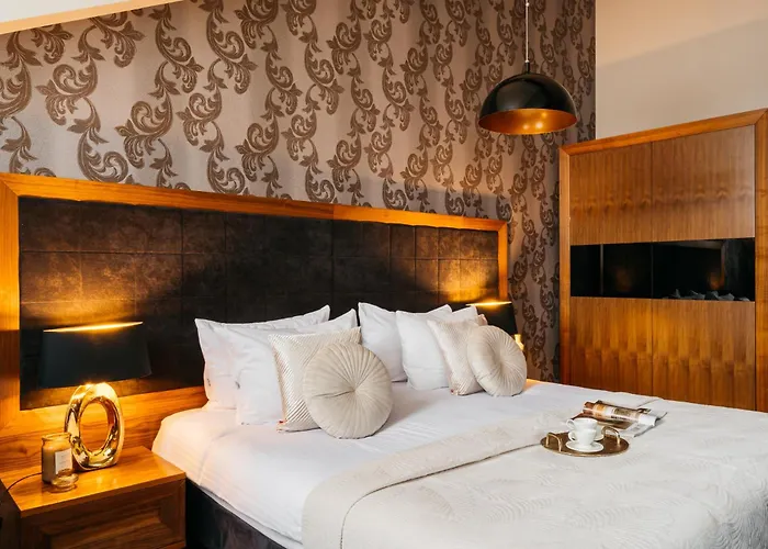 Topolowa By Staylab 4* Krakow