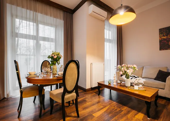 Topolowa By Staylab 4*