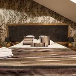 Topolowa By Staylab 4*