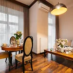 Topolowa By Staylab 4*